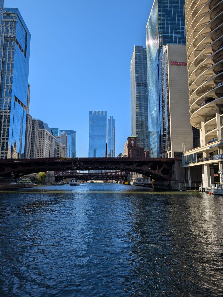 The Dearborn Street bridge, between Marina City and the Westin
