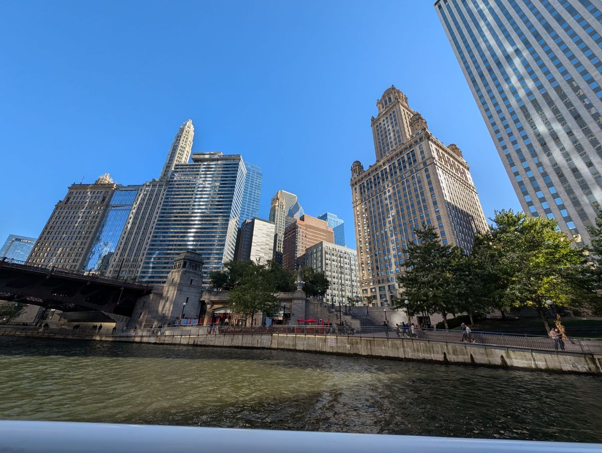 LondonHouse, the Royal Sonesta and the Jewelers Building along Wacker Drive