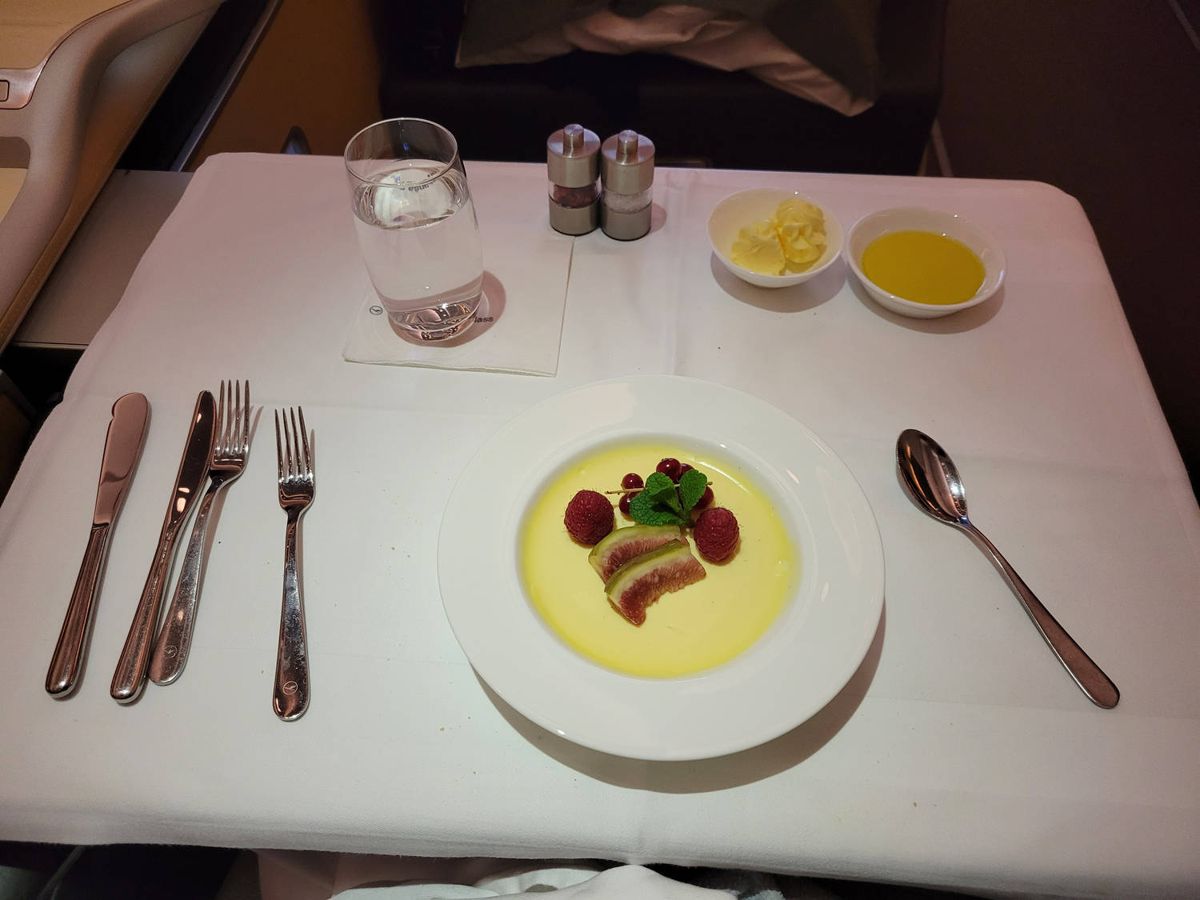 Dessert with figs and berries