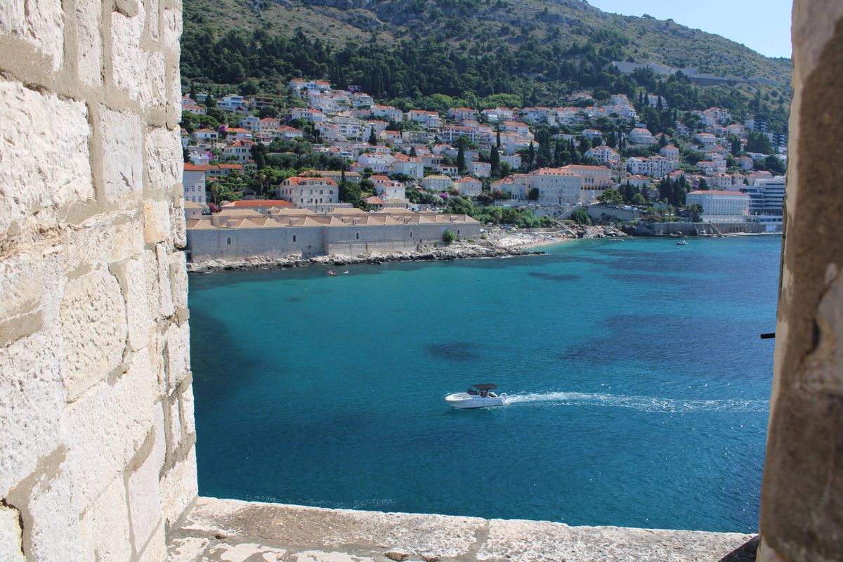 The bay through an opening