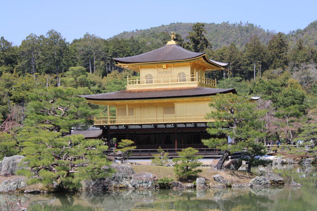 The pavilion closer, over the water