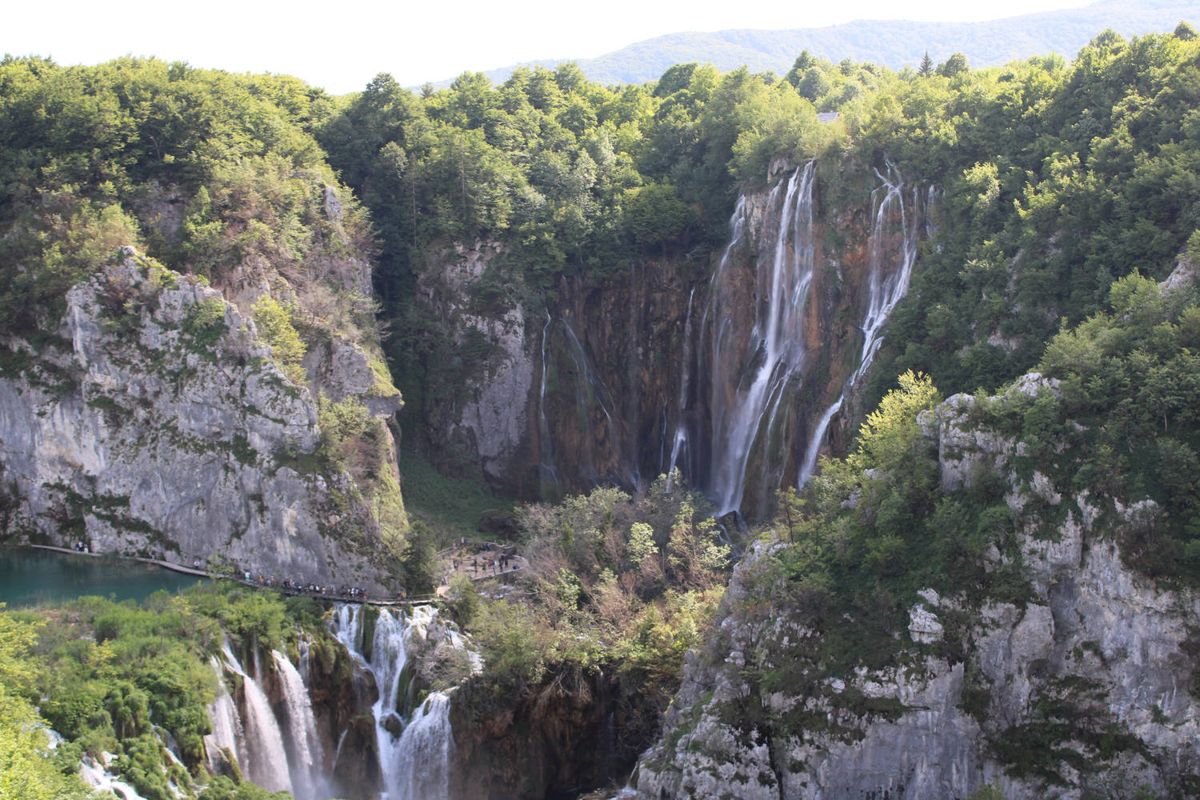The tall waterfall from the top